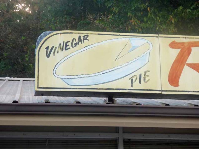 b09-vinegar-pie-sign